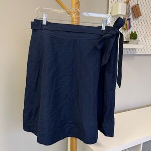 Banana Republic Navy Blue Line. Blend Skirt Size 10